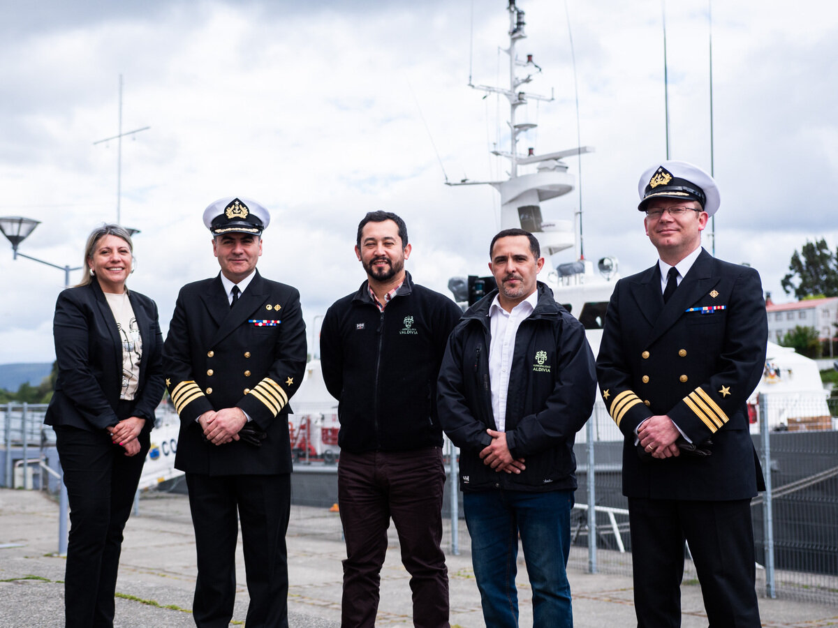 Valdivia: Municipio y Armada suscriben convenio para fortalecer seguridad en la Costanera