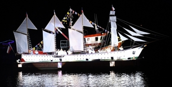 LA ESMERALDA EMBARCACION MAYOR B.jpg