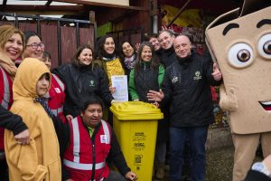 HITO_inicio_entrega_contenedores_reciclaje_22_8_2025 18 (1)