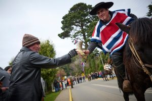 desfile_niebla_15_9_2025 21